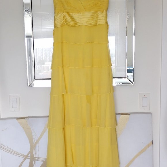 BCBG MAXAZRIA Pale Lime Evening Formal Gown - Picture 11 of 12